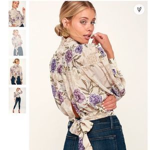 ASTR the Label Rhonda Cream Floral Print Long Sleeve Top